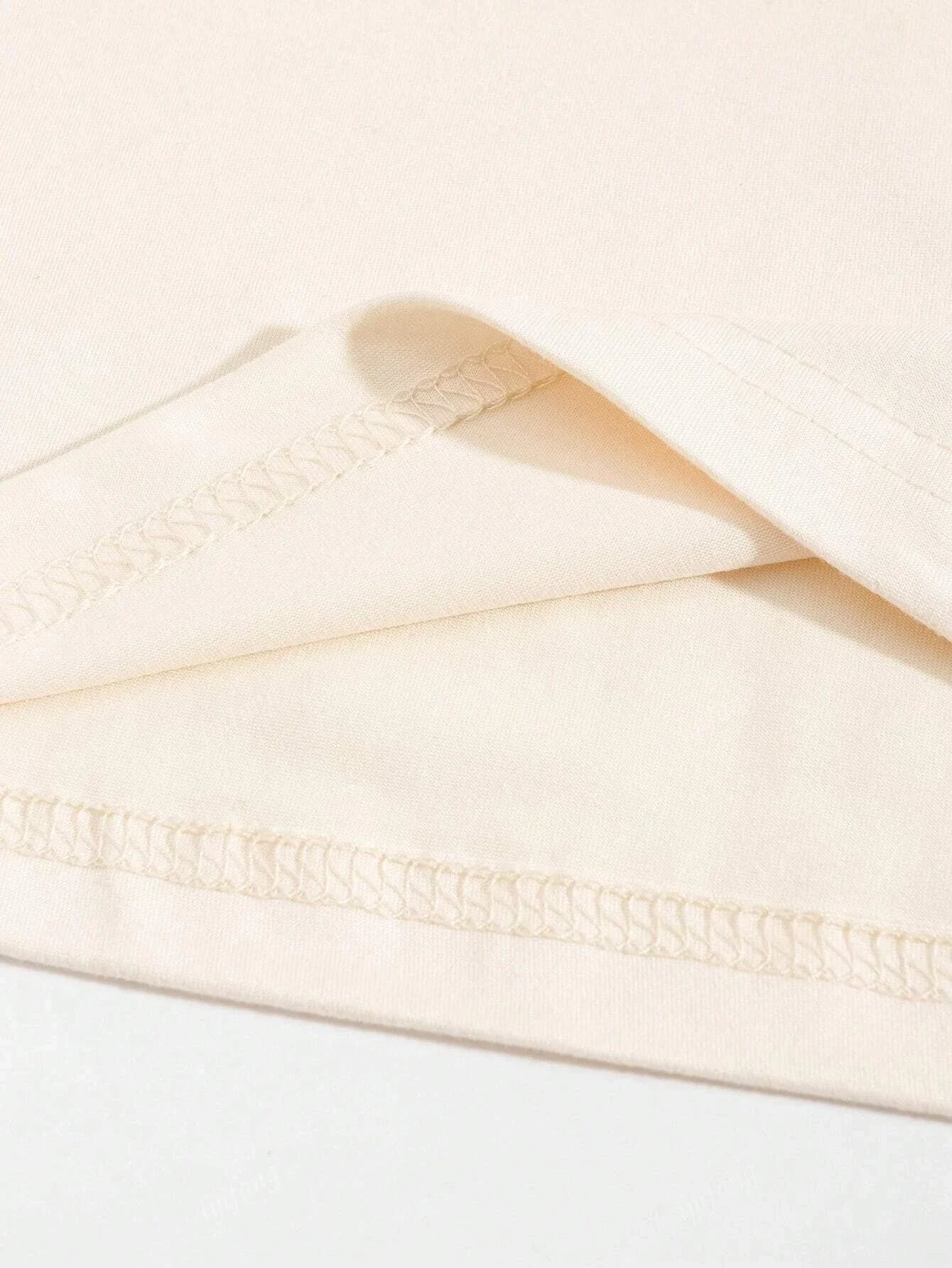 T-shirt « Coffee Club » – Basique Chic pour les Amoureuses de Café