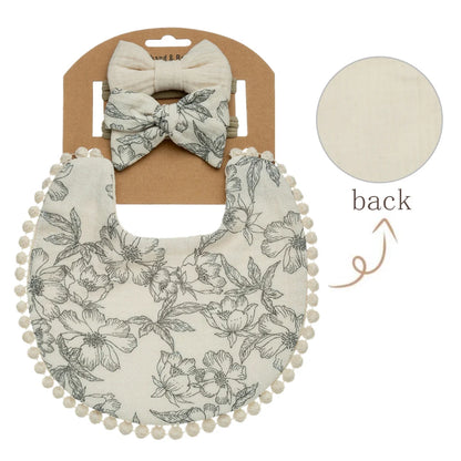 Ensemble 3 pièces –  Bavoirs & Bandeaux Fleurs pour Bébé | Élégance & Confort au Quotidien